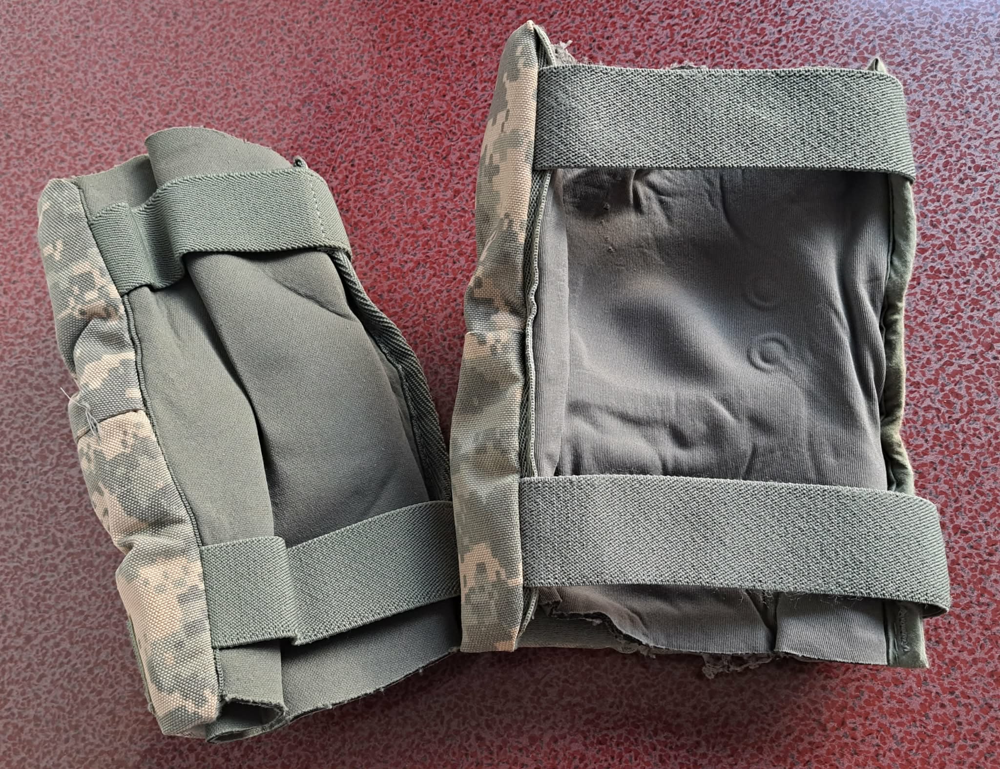 Elbow pads