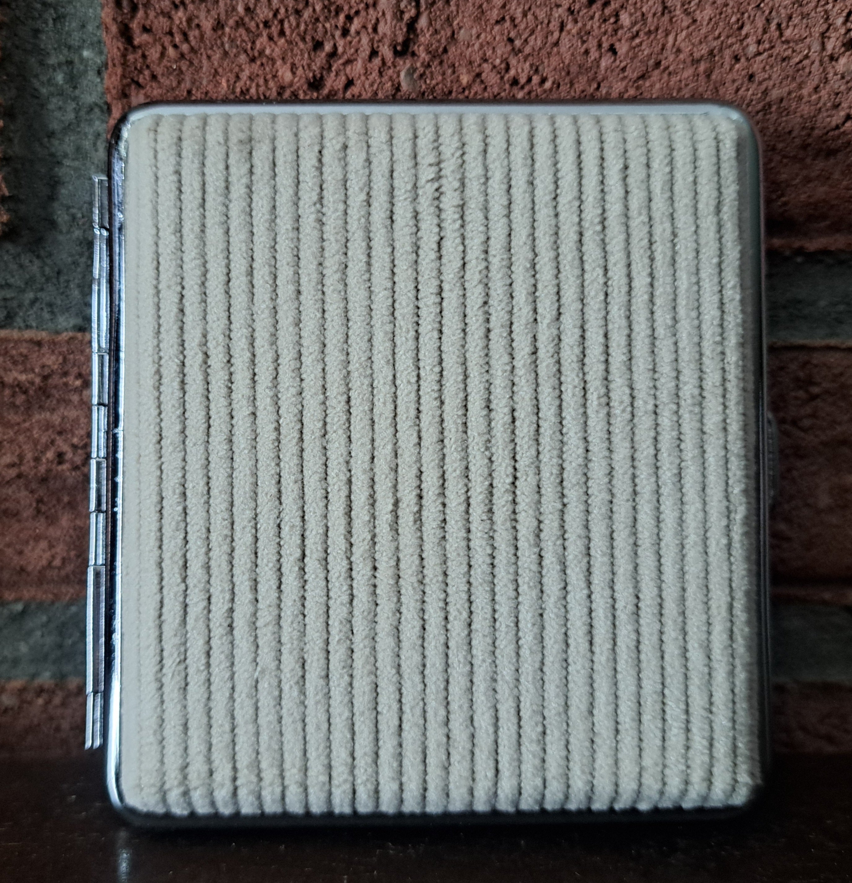 Champ corduroy sigarettenkoker - 20 sigaretten - beige