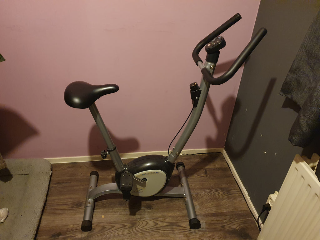 Starshaper Hometrainer KC143B - Fit blijven vanuit huis