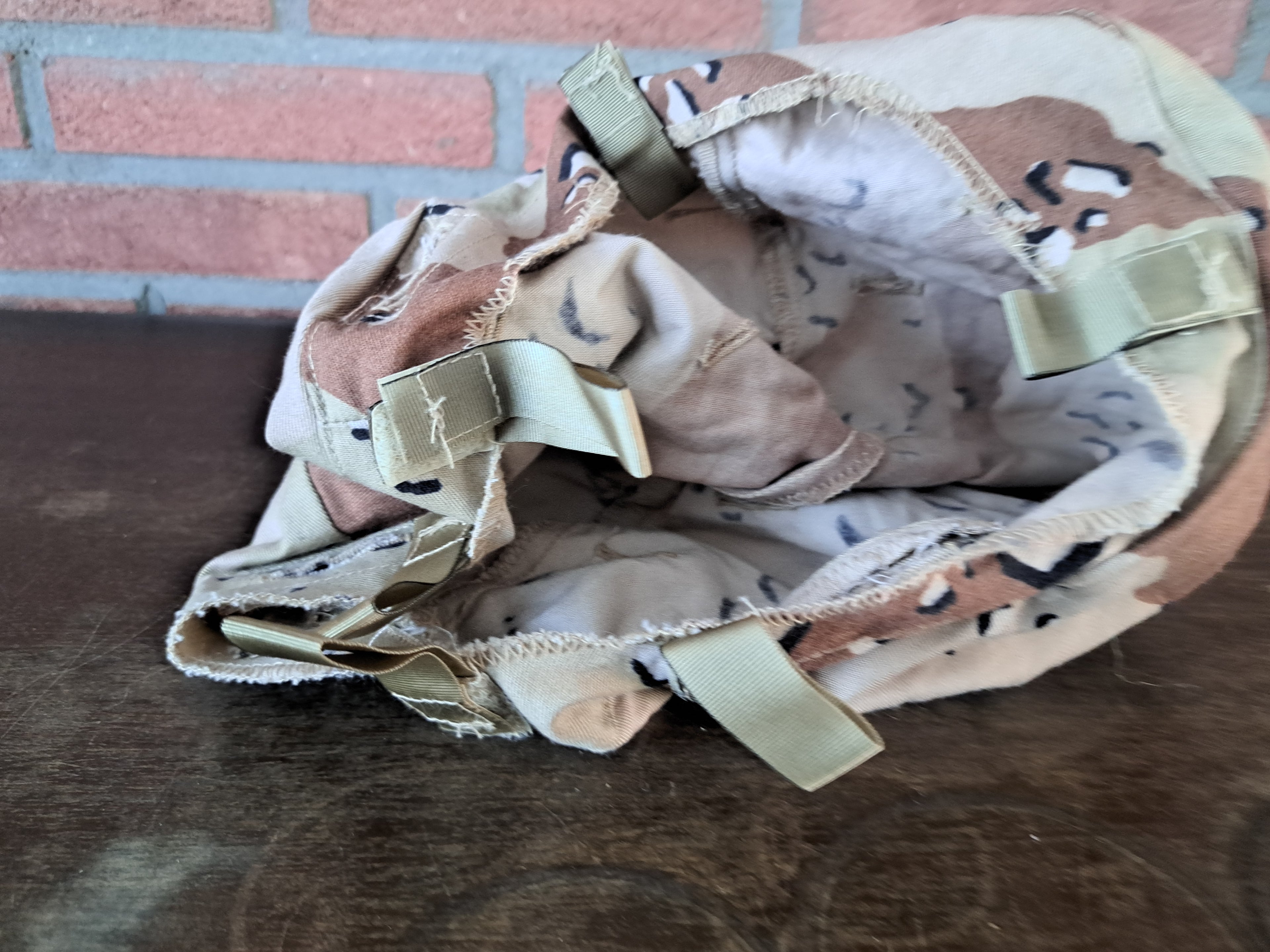 Chocolate Chip DBDU Desert Camouflage Helmcover