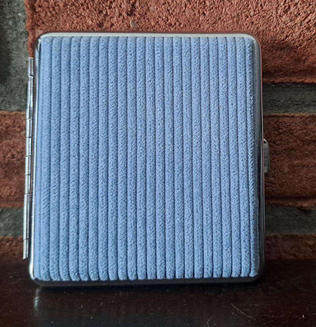 Champ corduroy sigarettenkoker - 20 sigaretten - licht blauw