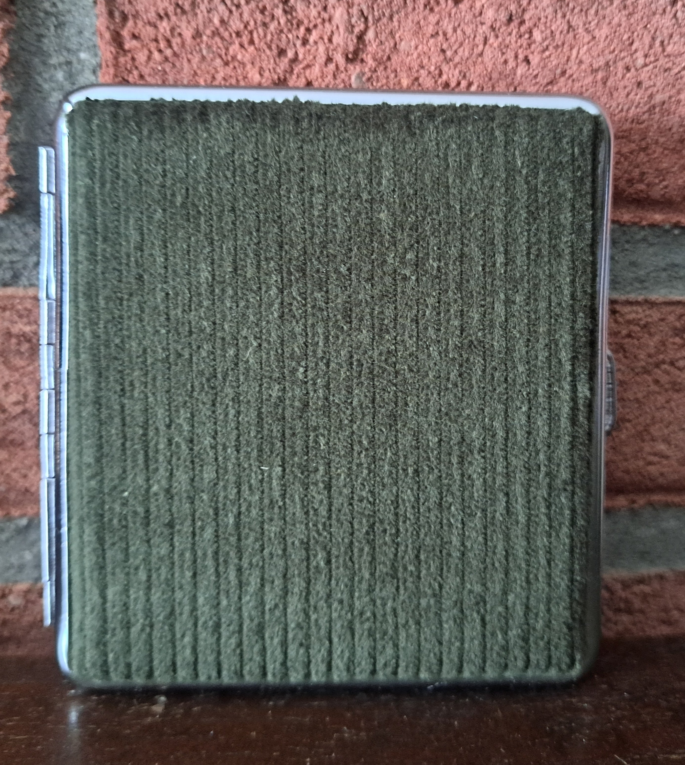 Champ corduroy sigarettenkoker - 20 sigaretten - groen
