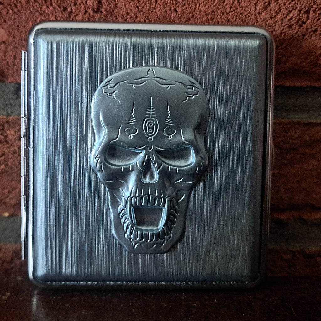Metalen Skull sigarettenkoker voor 20 sigaretten, zilver.