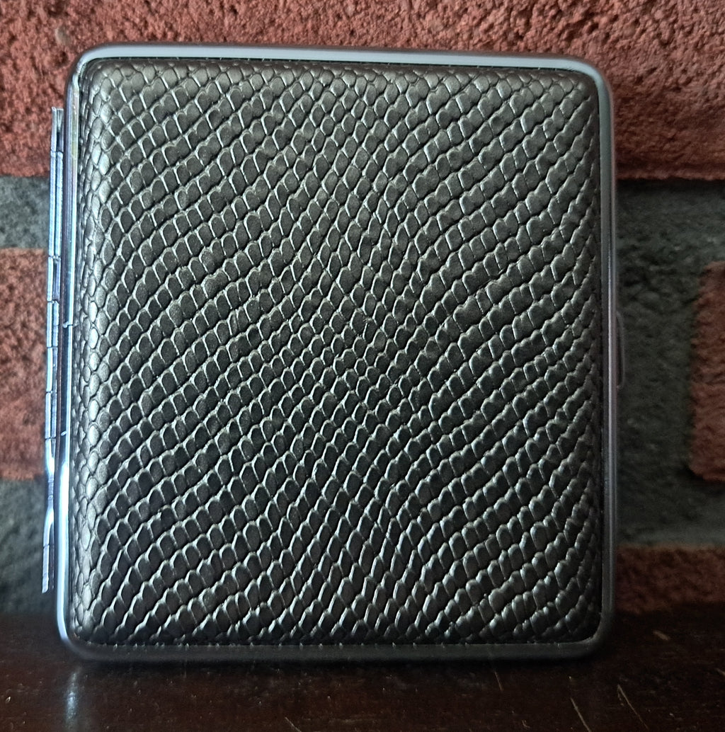 Champ Snake scales sigarettenkoker - 20 sigaretten - goud